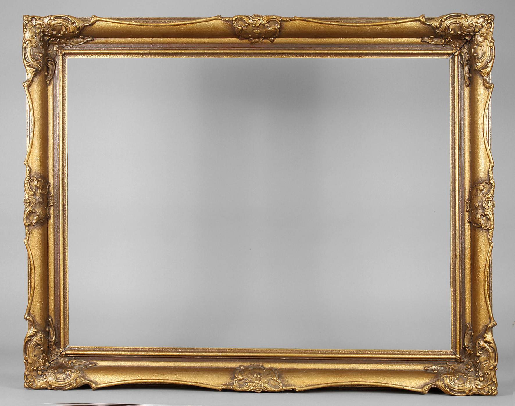 Goldbronzierter Stuckrahmen um 1950