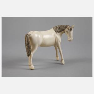 Fünf figürliche Elfenbeinschnitzereien