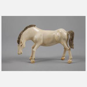 Fünf figürliche Elfenbeinschnitzereien