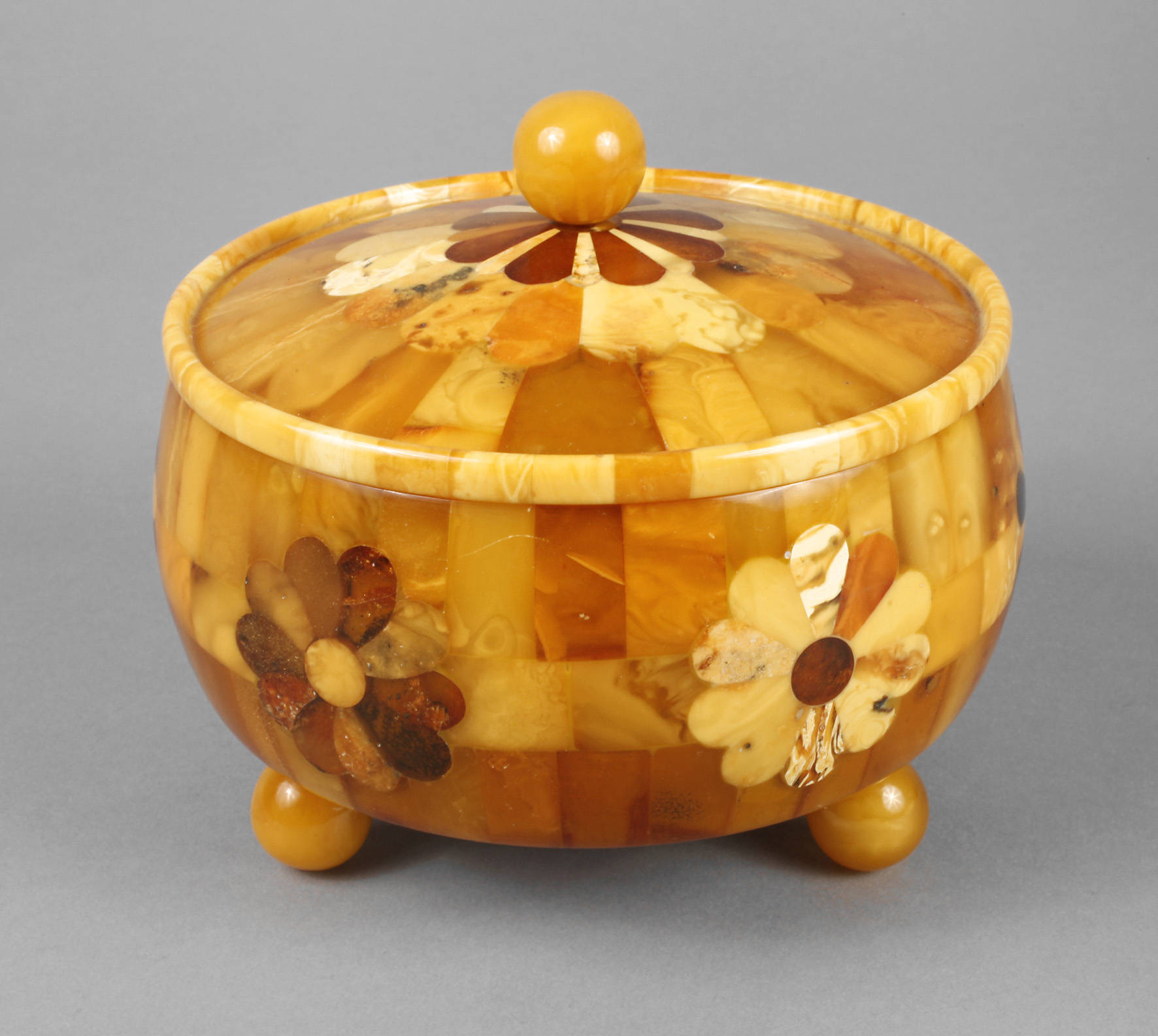 Deckeldose Bernstein