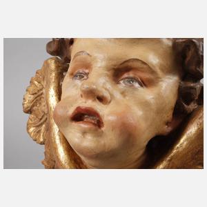 Geschnitzter Engelskopf