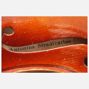 Violine im Etui