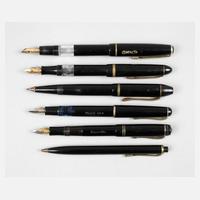 Sechs Schreibgeräte111