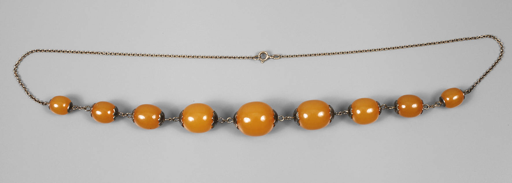 Collier aus Pressbernstein