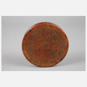 Feine Deckeldose ”Eherner Reiter”