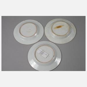 Fünf Geschirrteile Asiatika