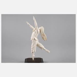 Figürliche Elfenbeinschnitzerei