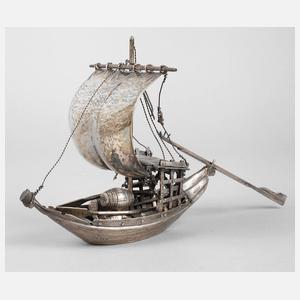 Modell einer Dschunke