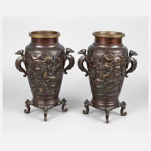Paar Bronzevasen