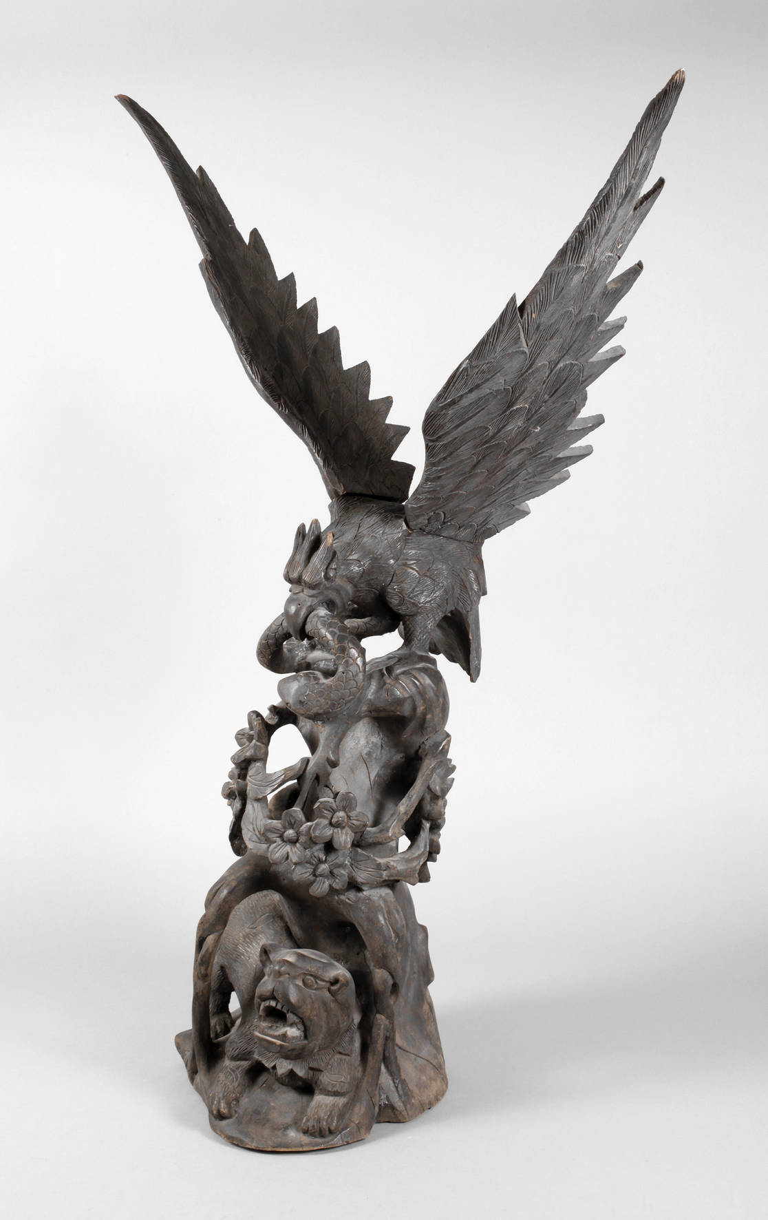 Figürliche Schnitzerei