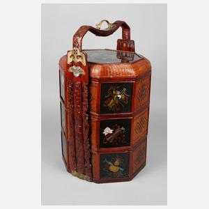 Prachtvoller Hochzeitskorb