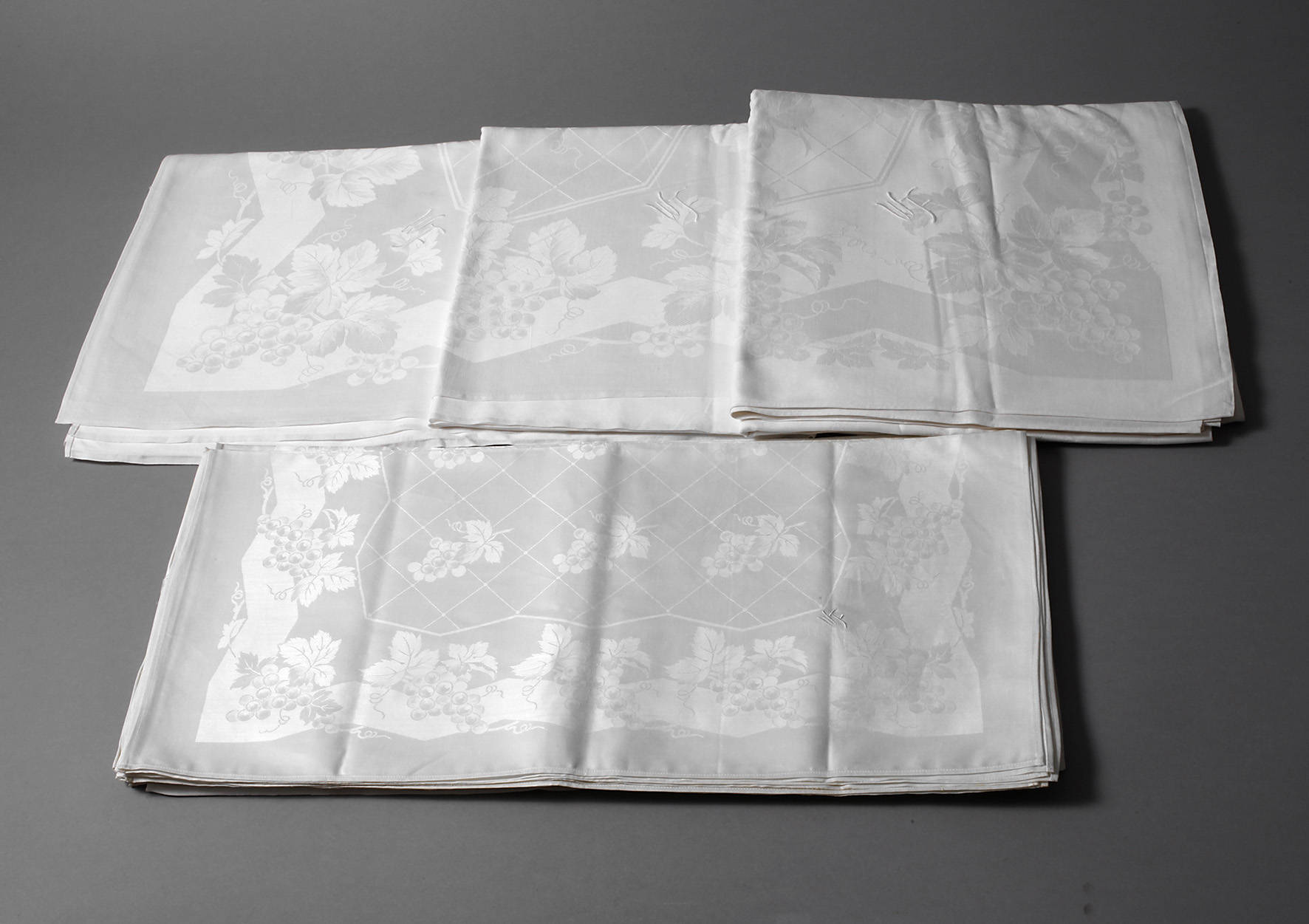 Tafelgarnitur Weinrebendekor