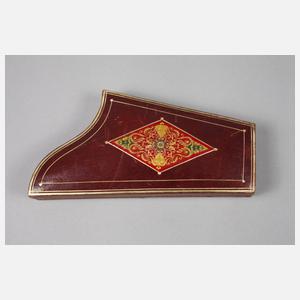 Necessaire in Harfenform