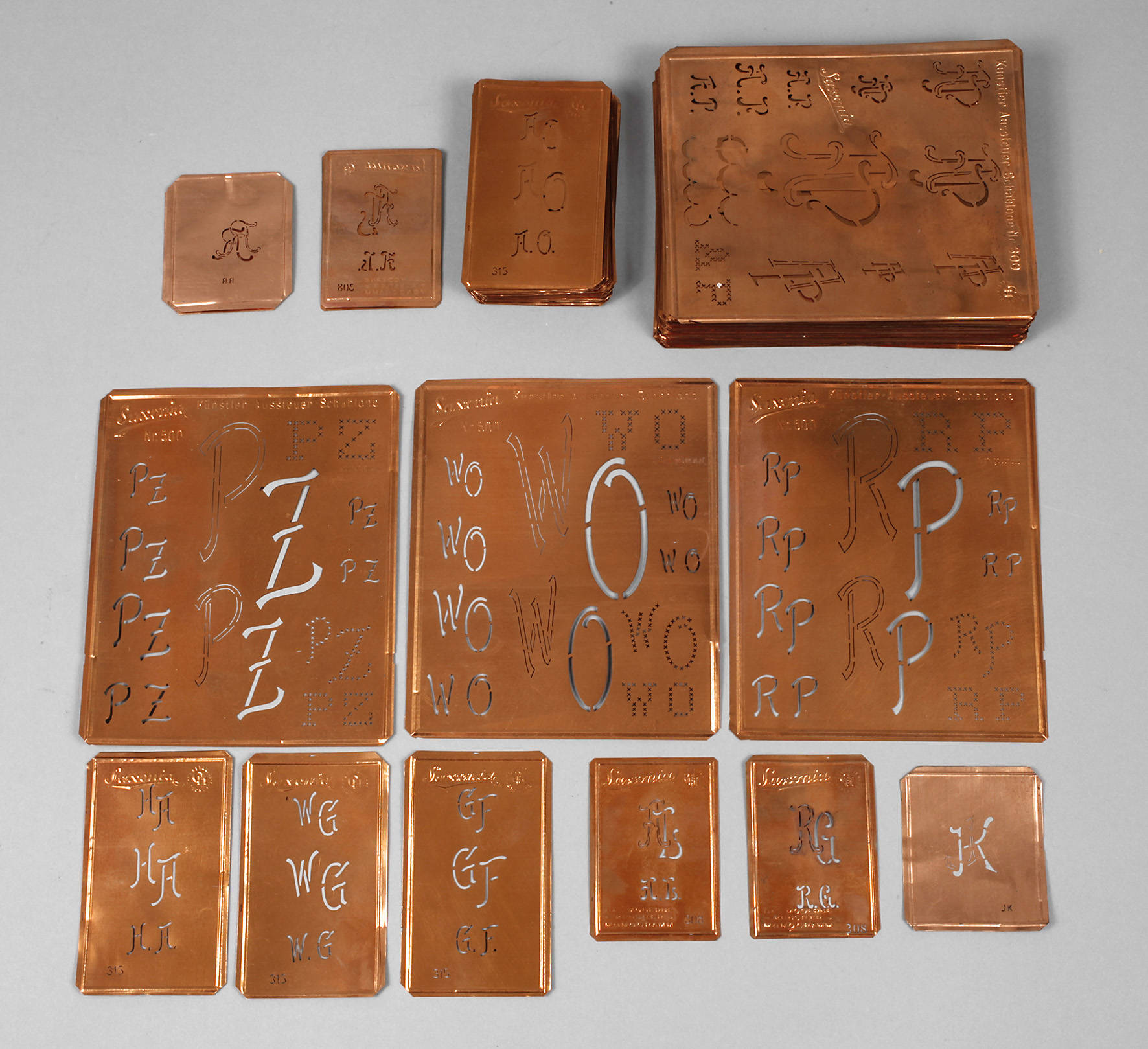 Saxonia Monogramm-Schablonen