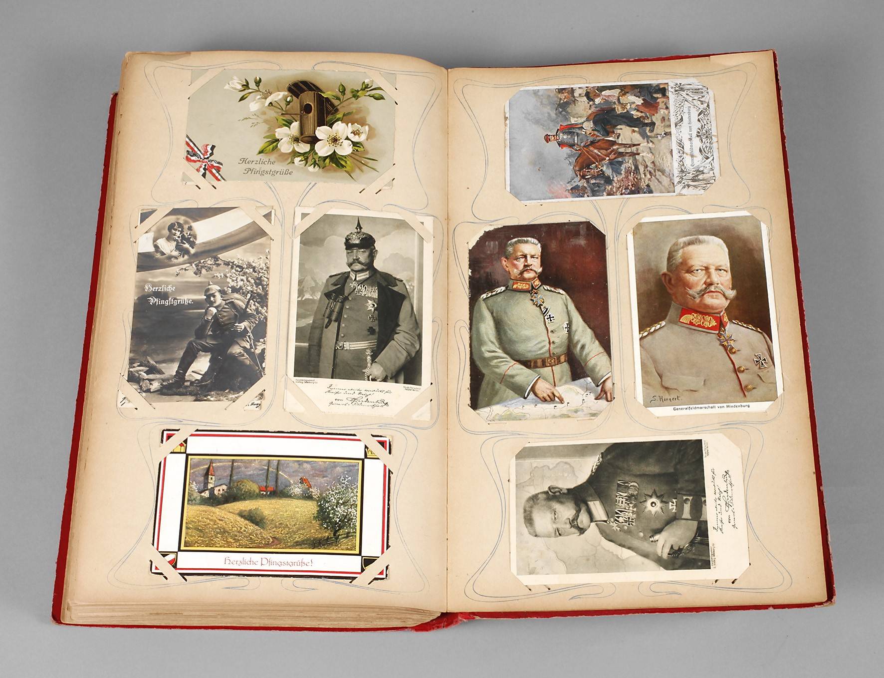 Großes Sammelalbum mit Motiv-Postkarten