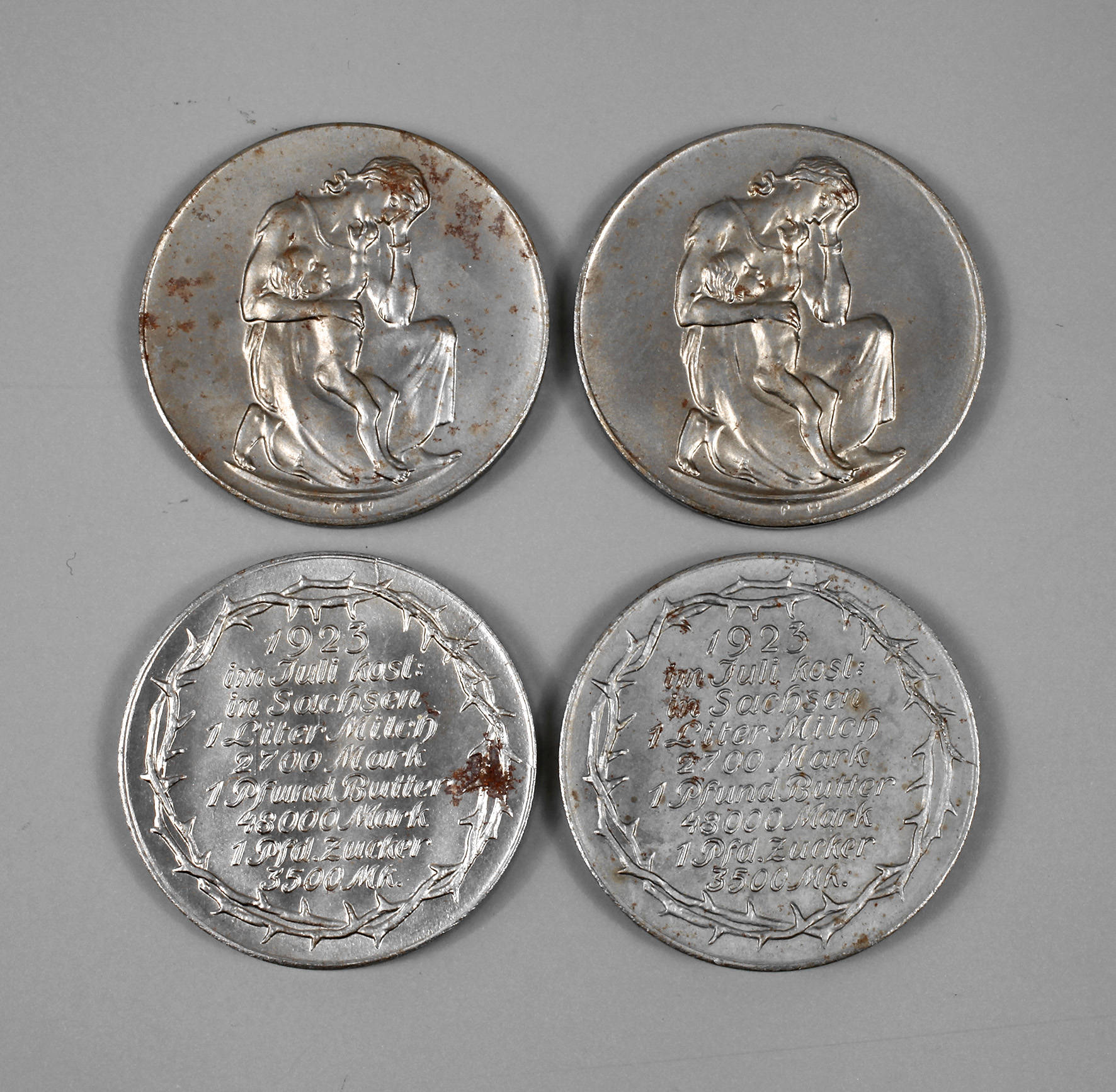 Konvolut Inflationsmedaillen Mutter mit Kind