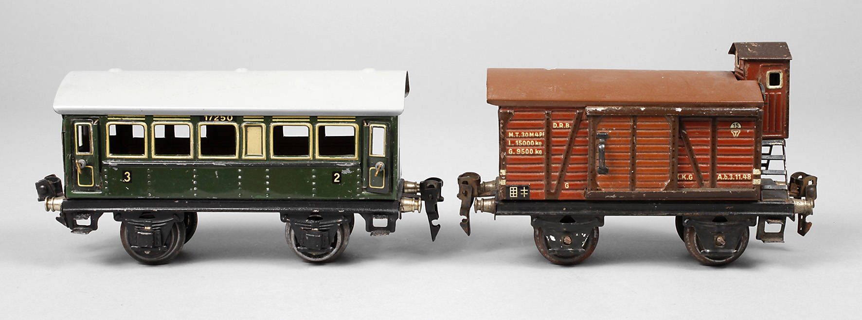 Märklin Personen- und Güterwagen