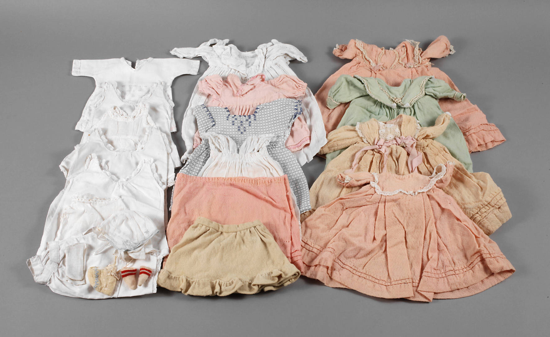 Konvolut Puppenkleidung