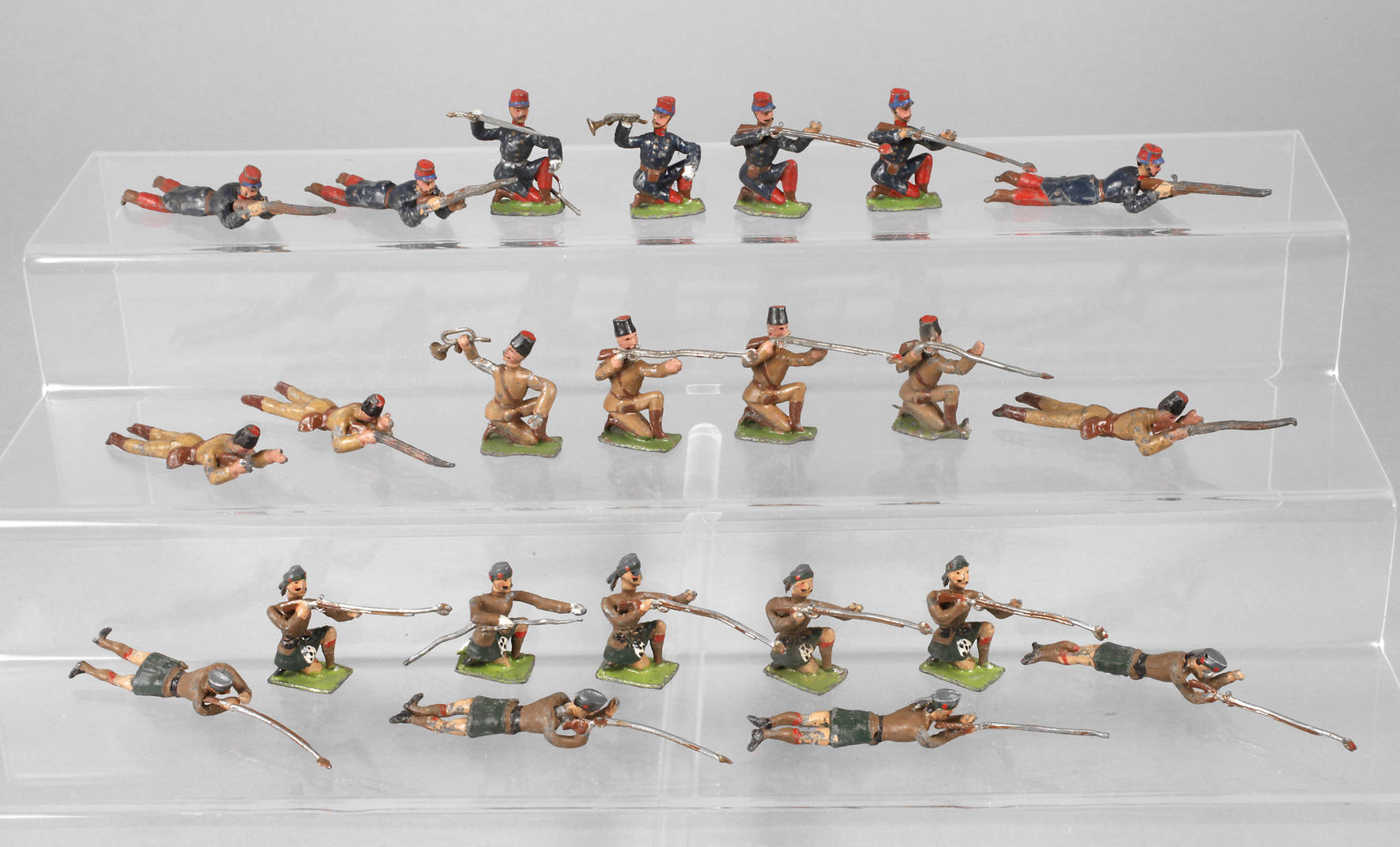 Georg Heyde Zinnsoldaten im Angriff