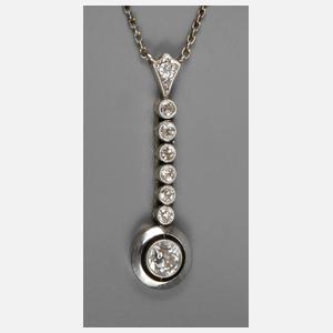 Collier mit Diamantbesatz
