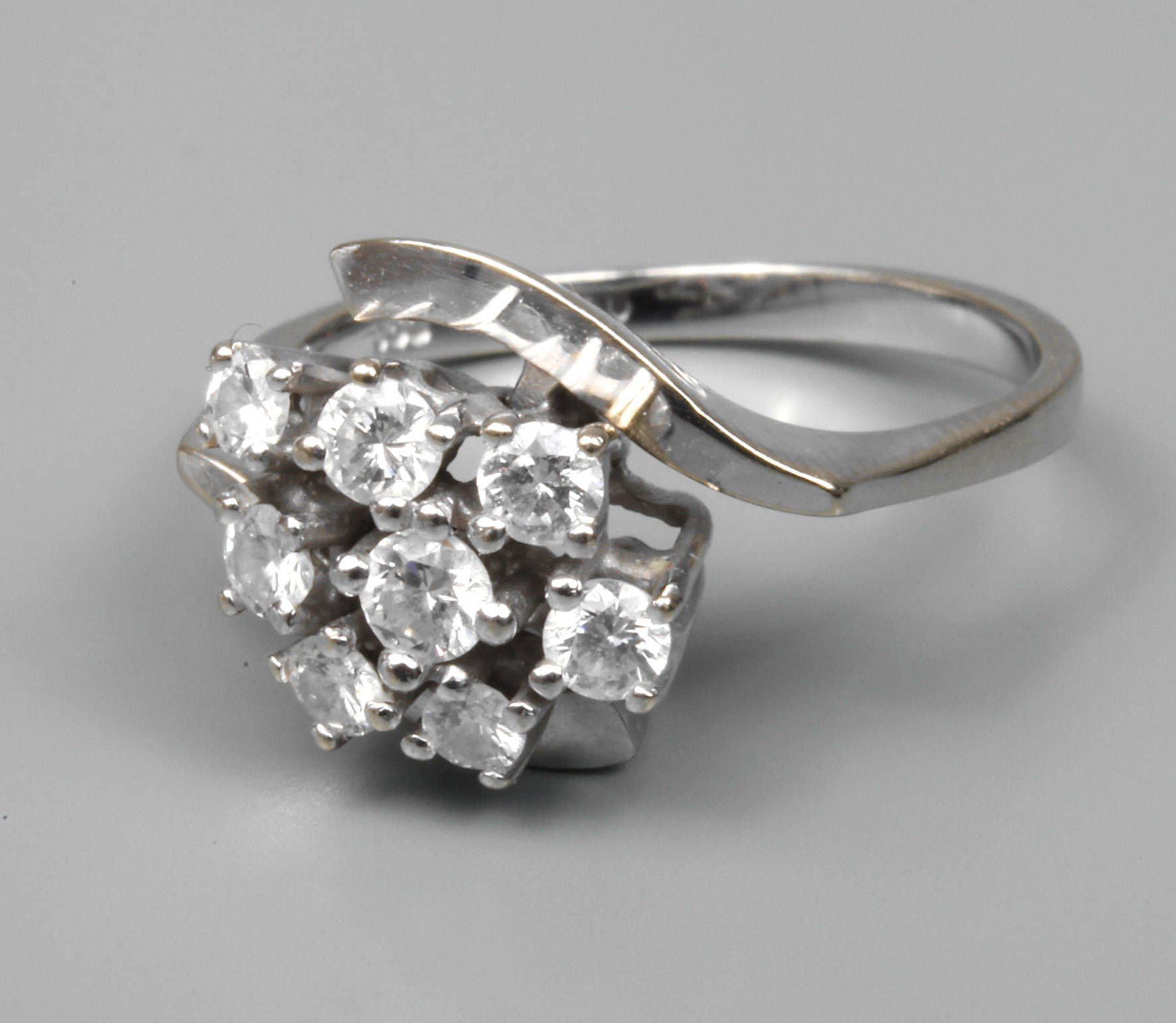 Damenring mit Brillantbesatz