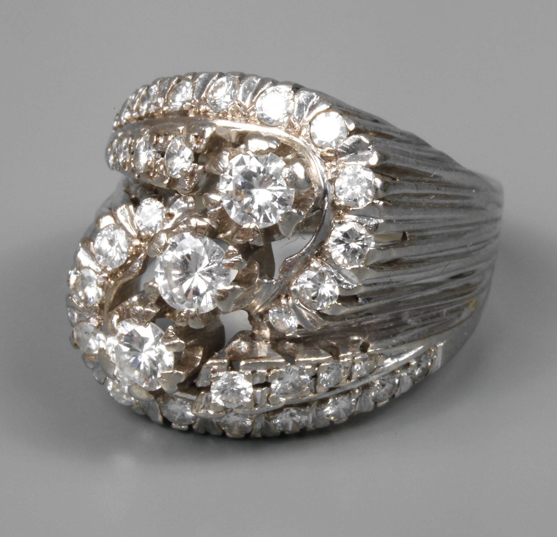 Damenring mit Brillantbesatz von ca. 1 ct