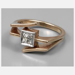 Damenring mit Diamant