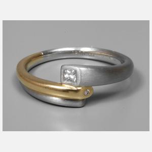 Platinring mit Brillanten