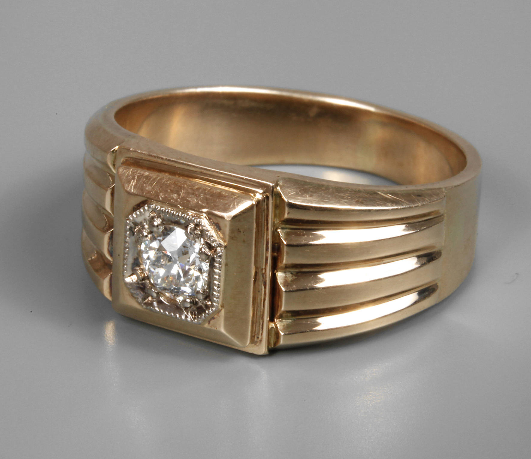 Herrenring mit Brillant ca. 0,5 ct