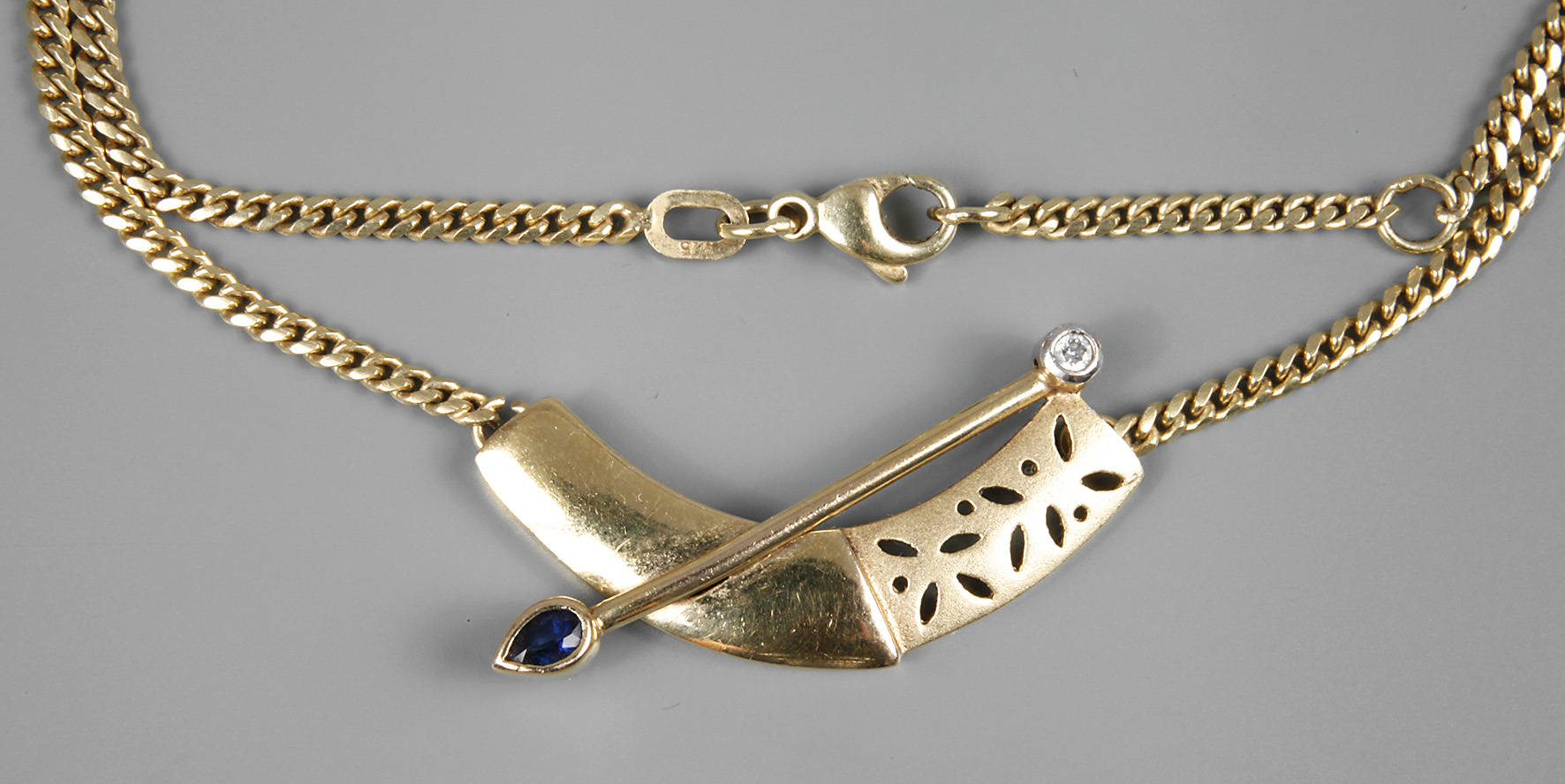 Collier mit Saphir