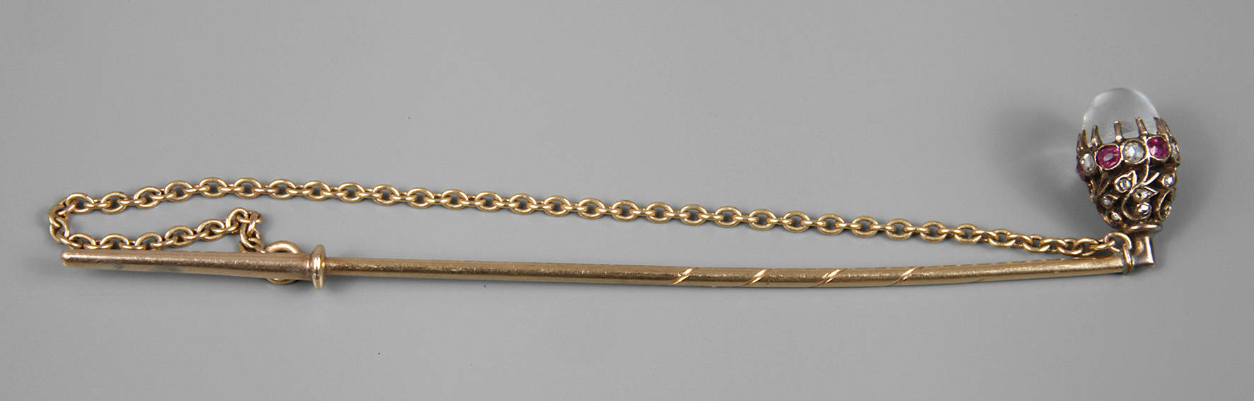 Reversnadel mit Mondstein