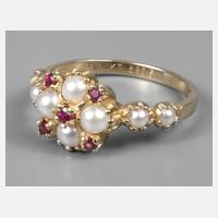 Damenring mit Perlen und Rubinen111