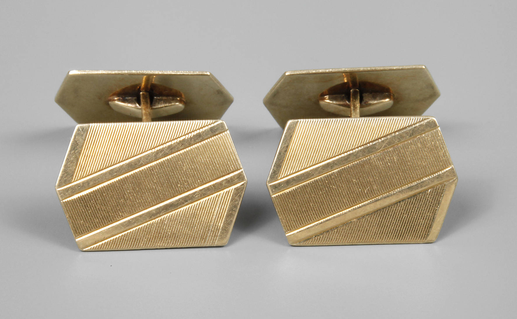 Paar Manschettenknöpfe