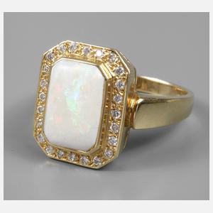 Damenring mit Edelopal und Brillanten