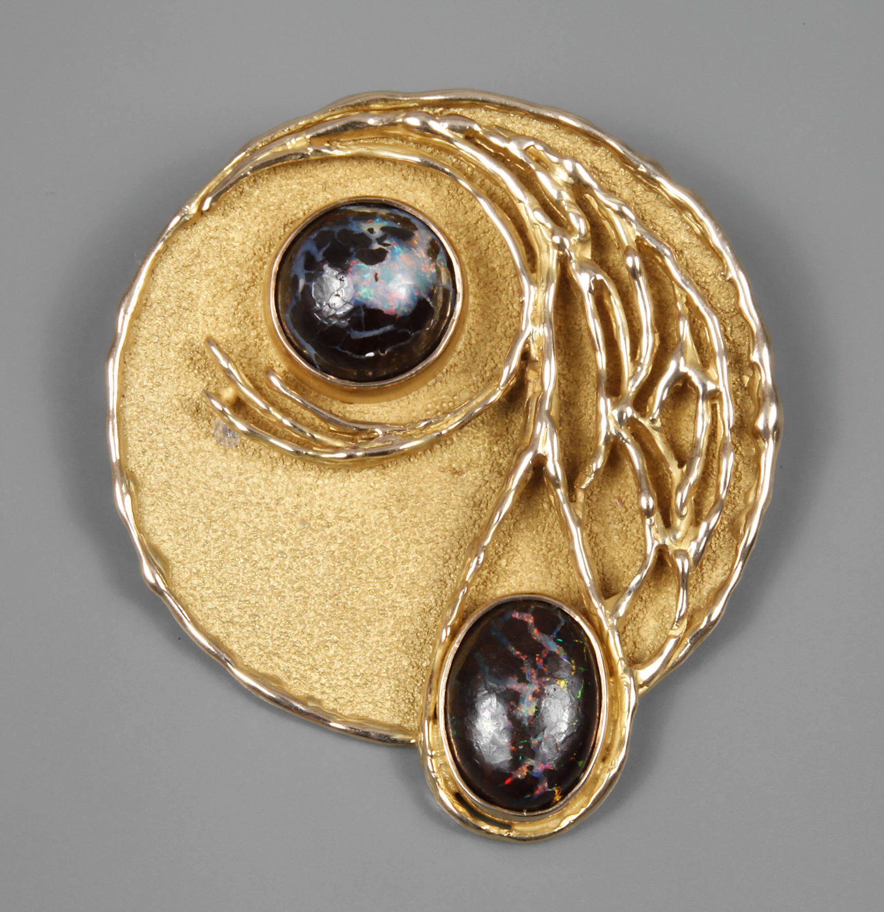 Siegfried Meyer Goldbrosche mit Edelopal