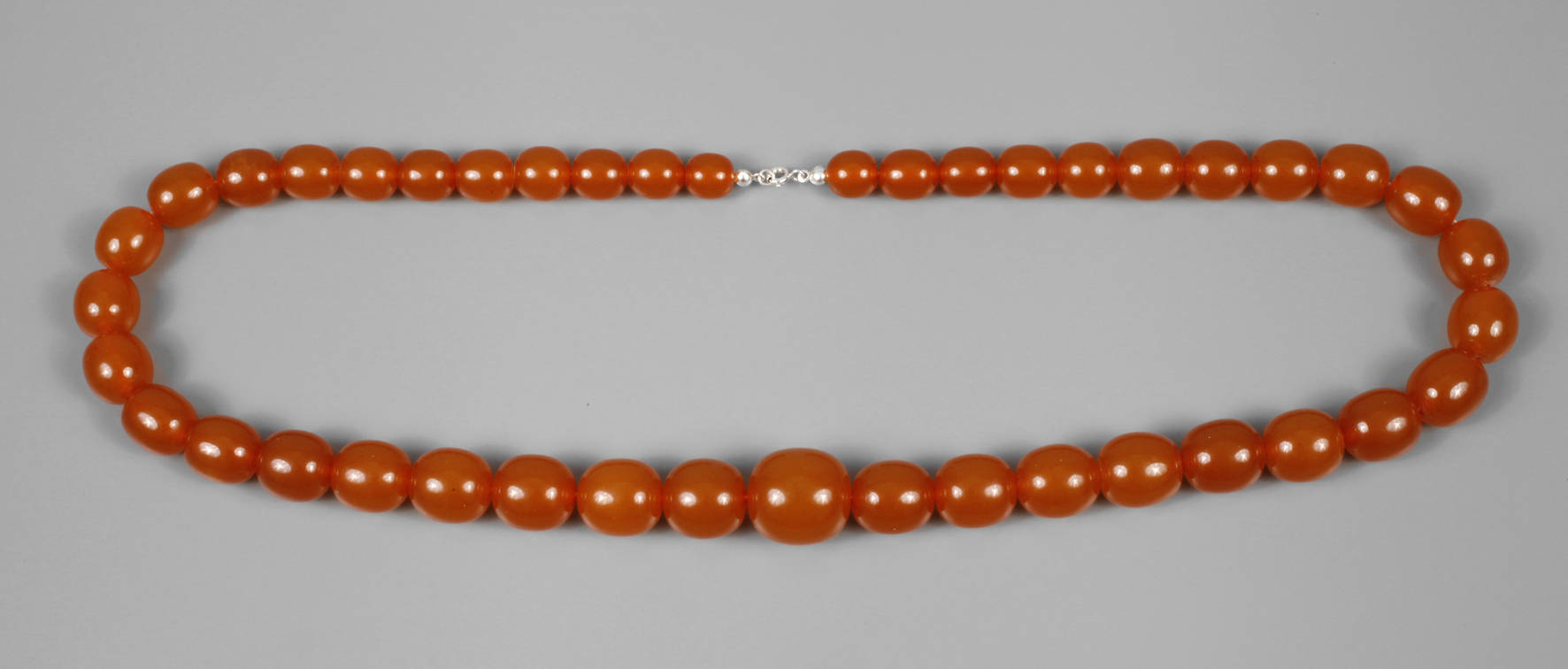 Collier Pressbernstein