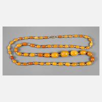 Langes Bernsteincollier111