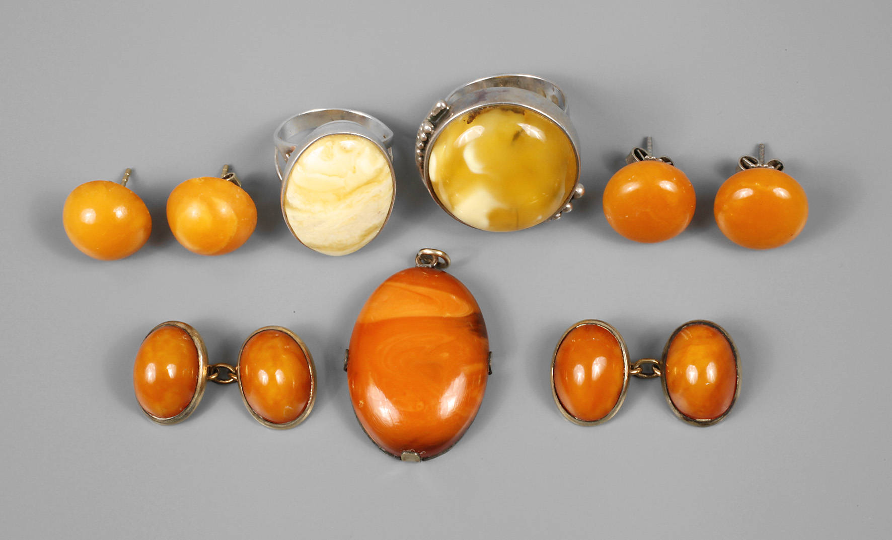 Konvolut Bernsteinschmuck