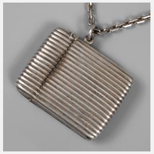 Eleganter Streichholzbehälter an Kette