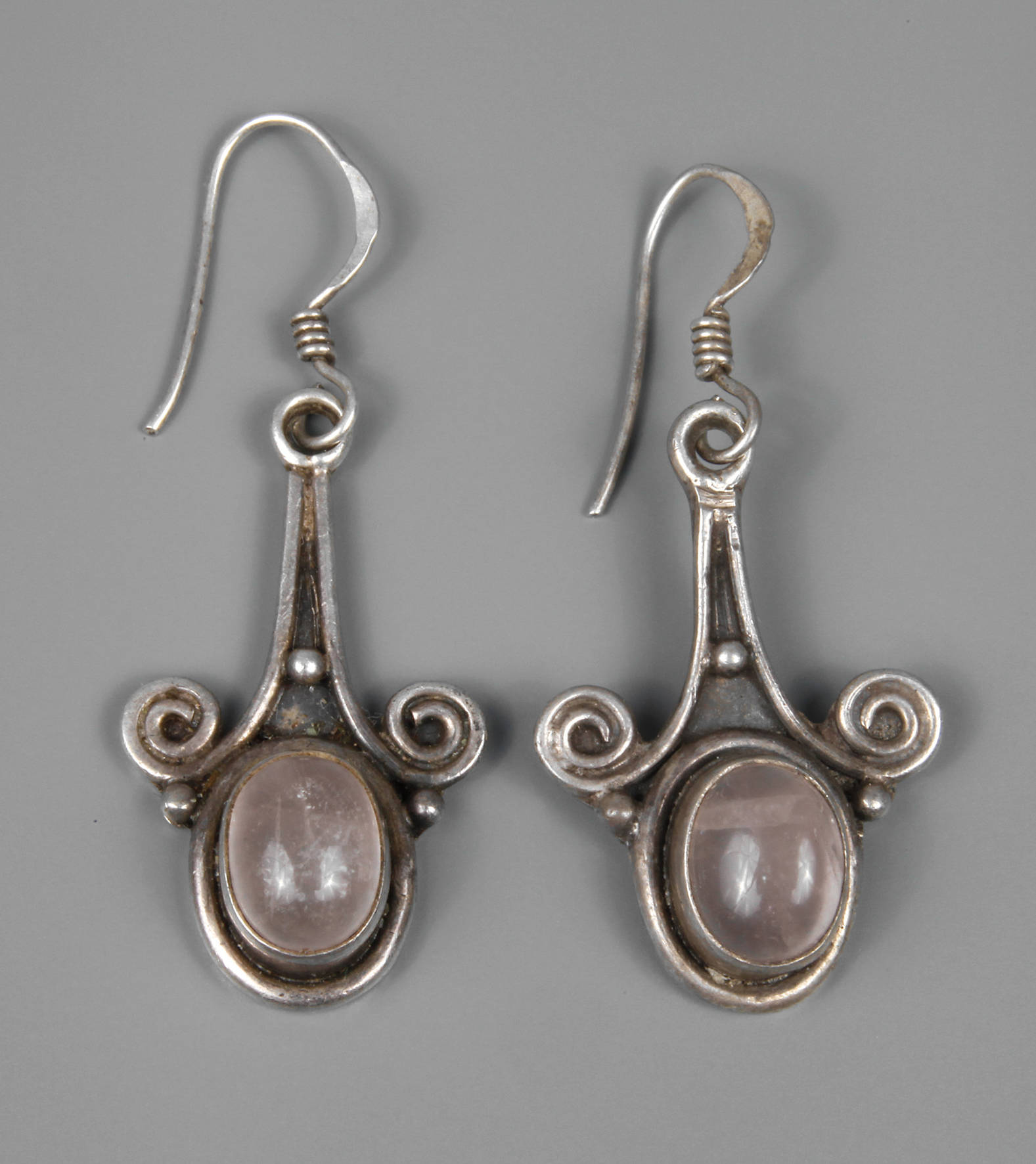 Paar Ohrhänger mit Rosenquarz