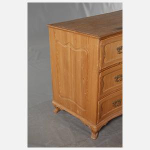 Große Barockkommode