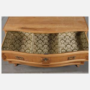 Große Barockkommode