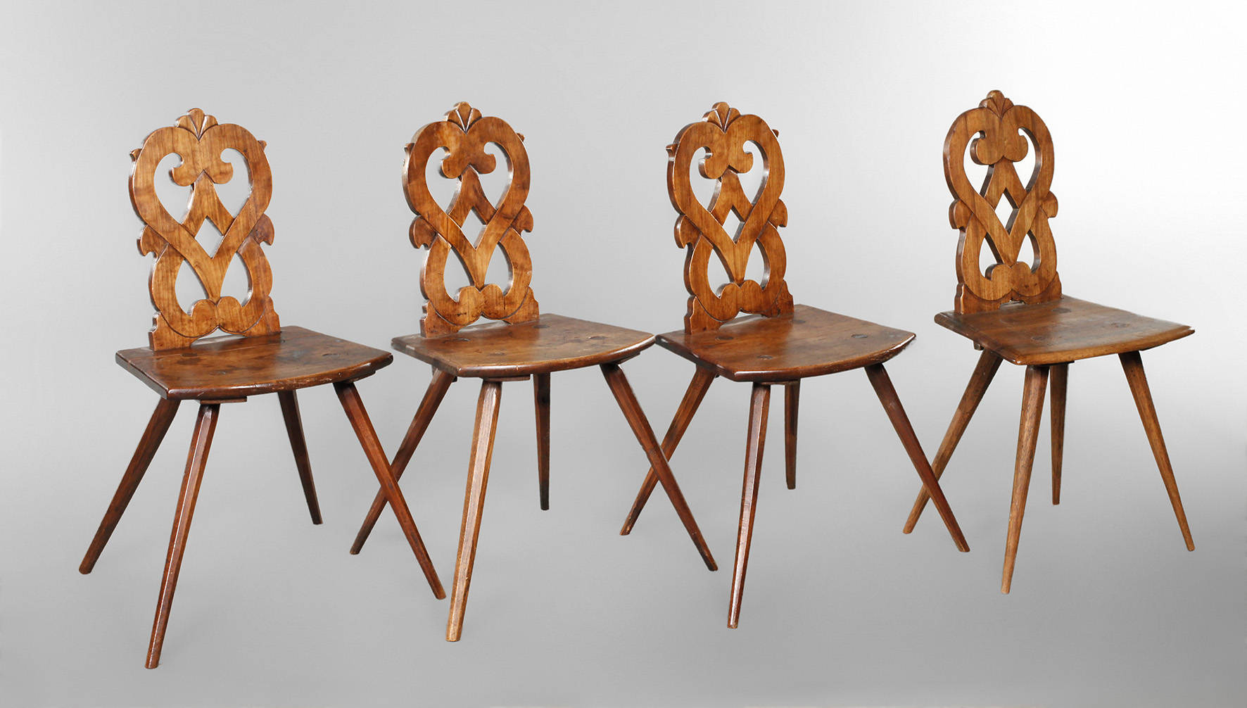 Vier Brettstühle Barock