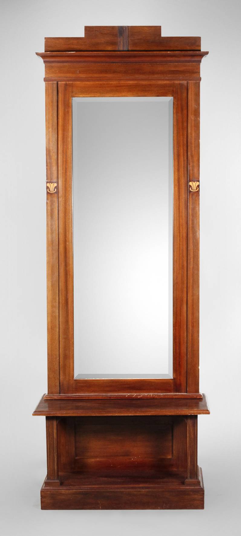 Pfeilerspiegel Jugendstil