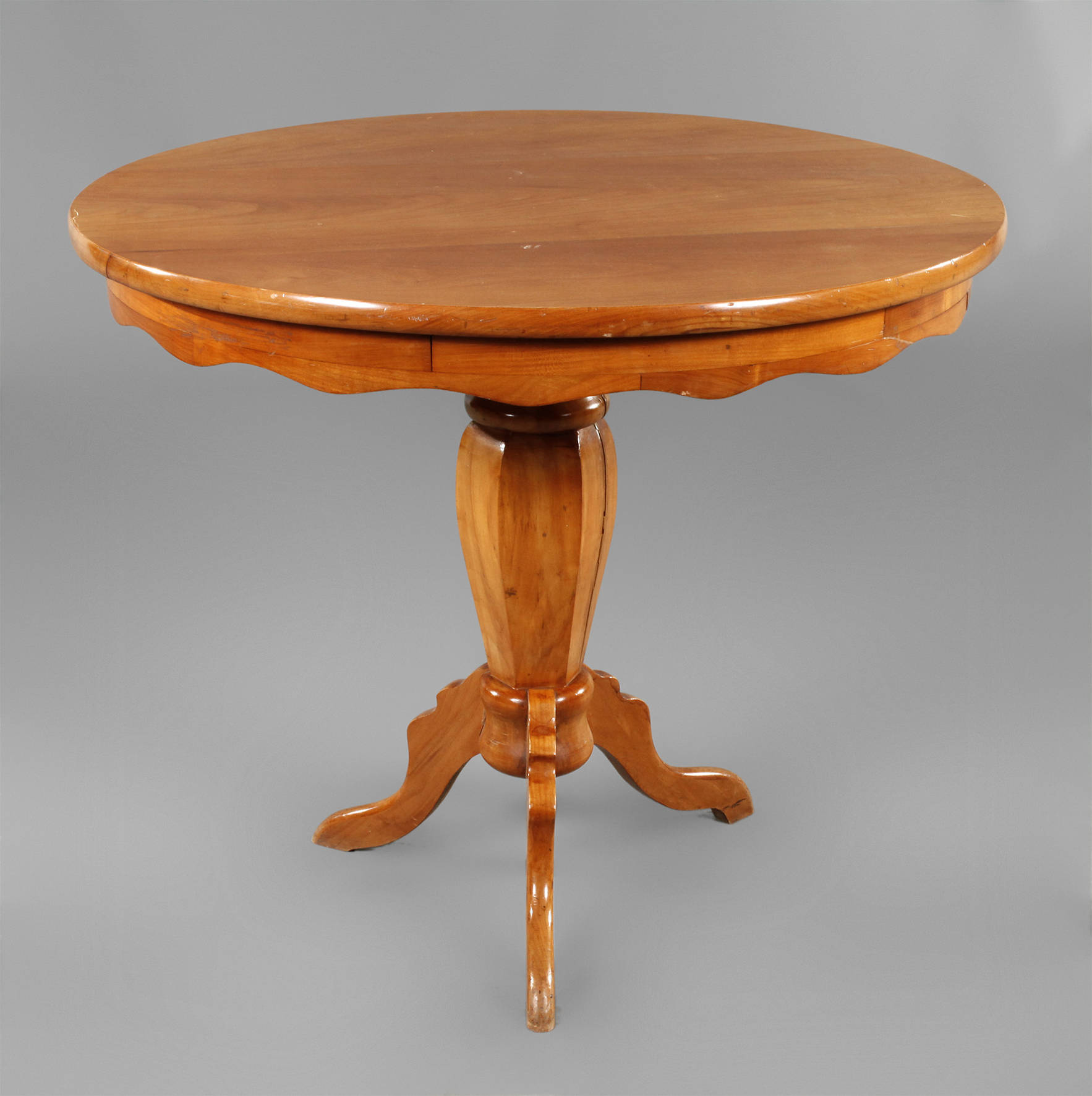 Kleiner Tisch Kirschbaum