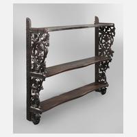 Geschnitztes Wandregal111