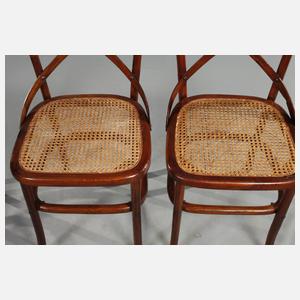 Vier Stühle Bugholz