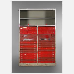 Großer Werkzeugschrank