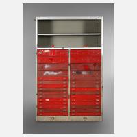 Großer Werkzeugschrank111