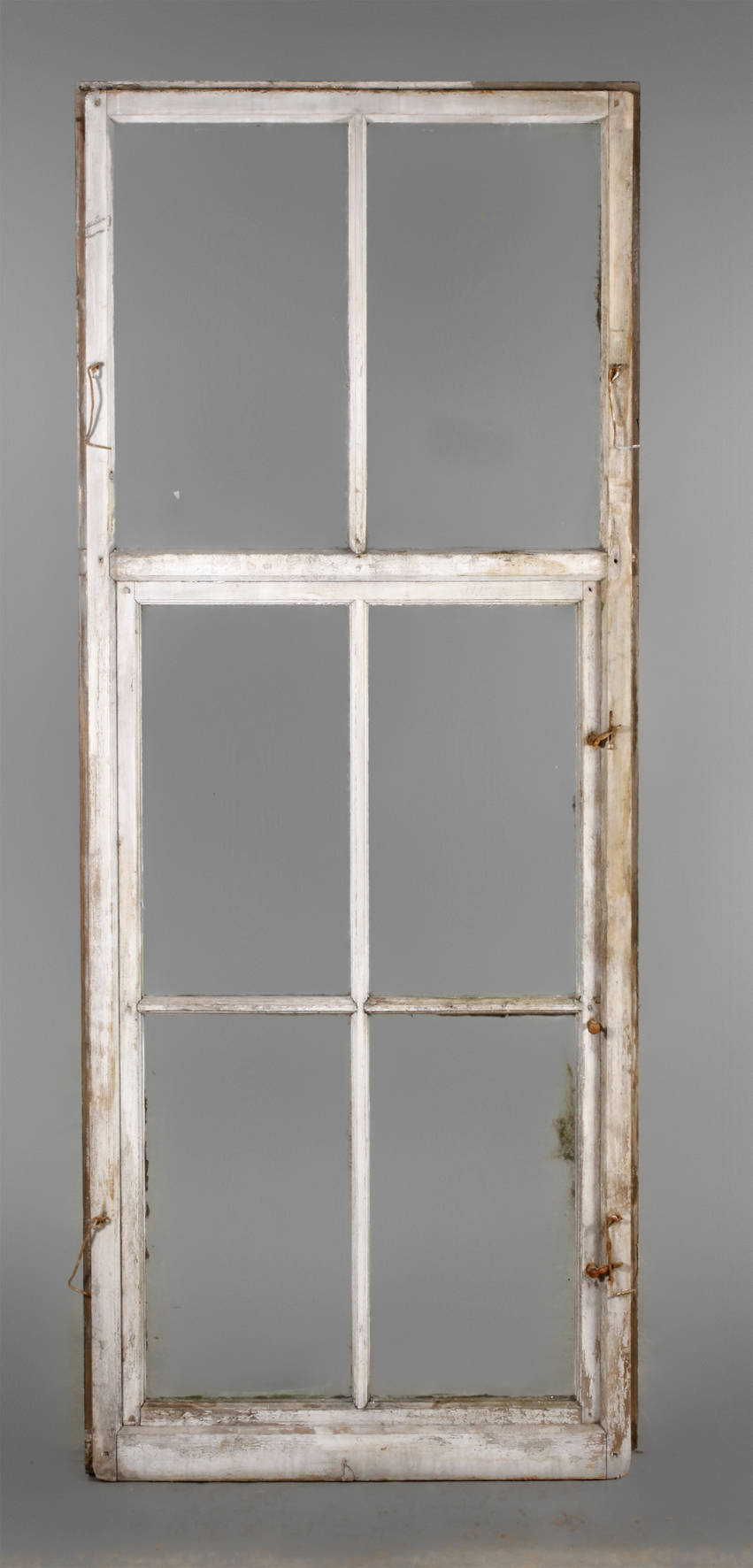 Zwölf Fenster mit Oberlicht